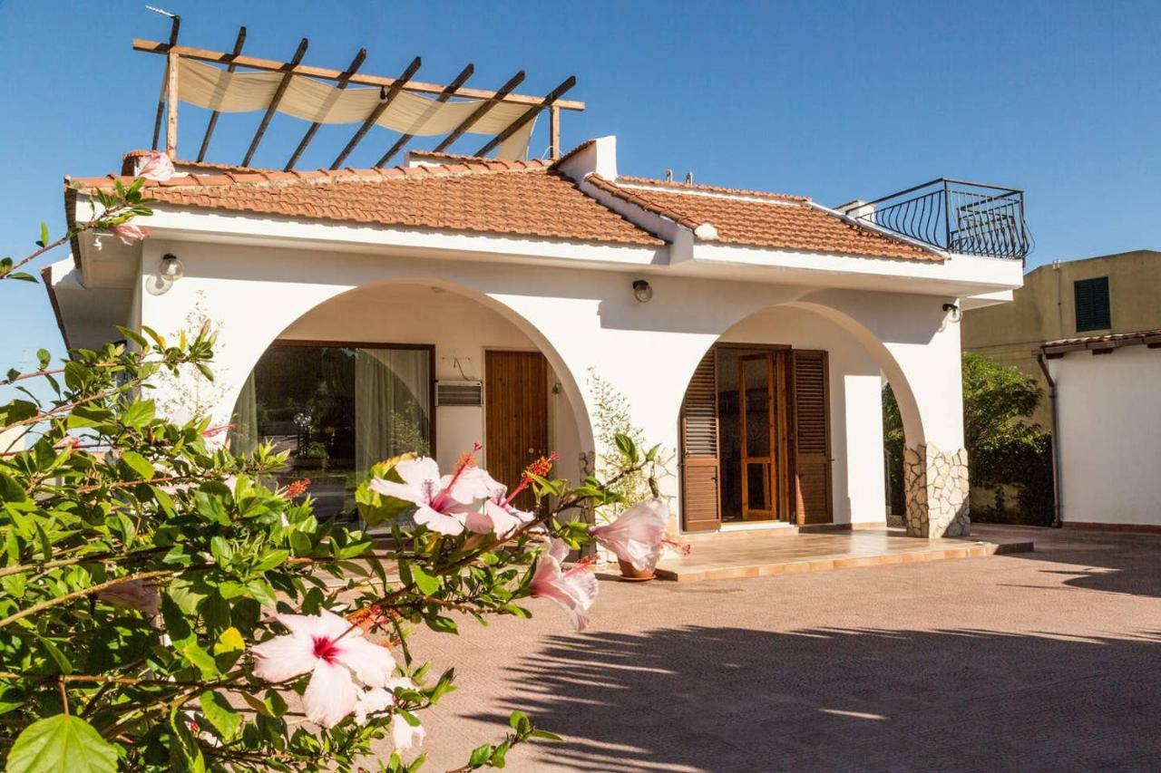 Villa Manta Bianca Siracusa Sicily Plemmirio... Syrakus